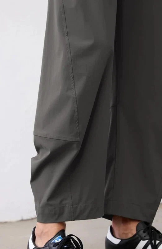 Pantalón Bruna — Barrel fit de cintura alta