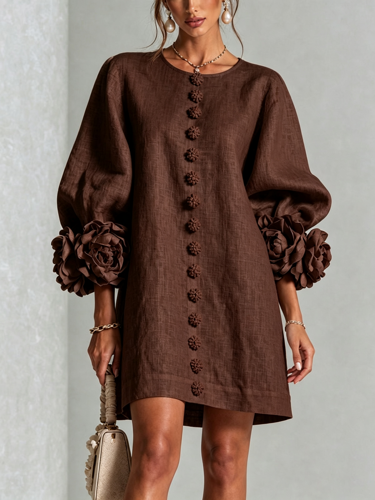 Aura Vestido Mini con Botones Florales