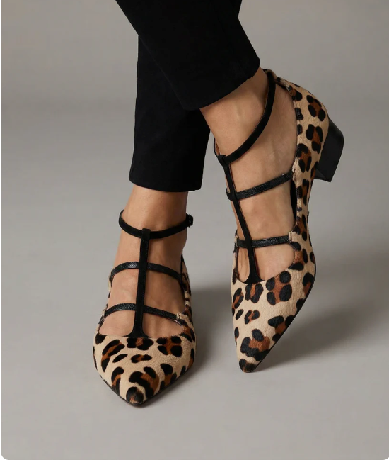 Zapato Costanza — Tacón con Tira de Leopardo