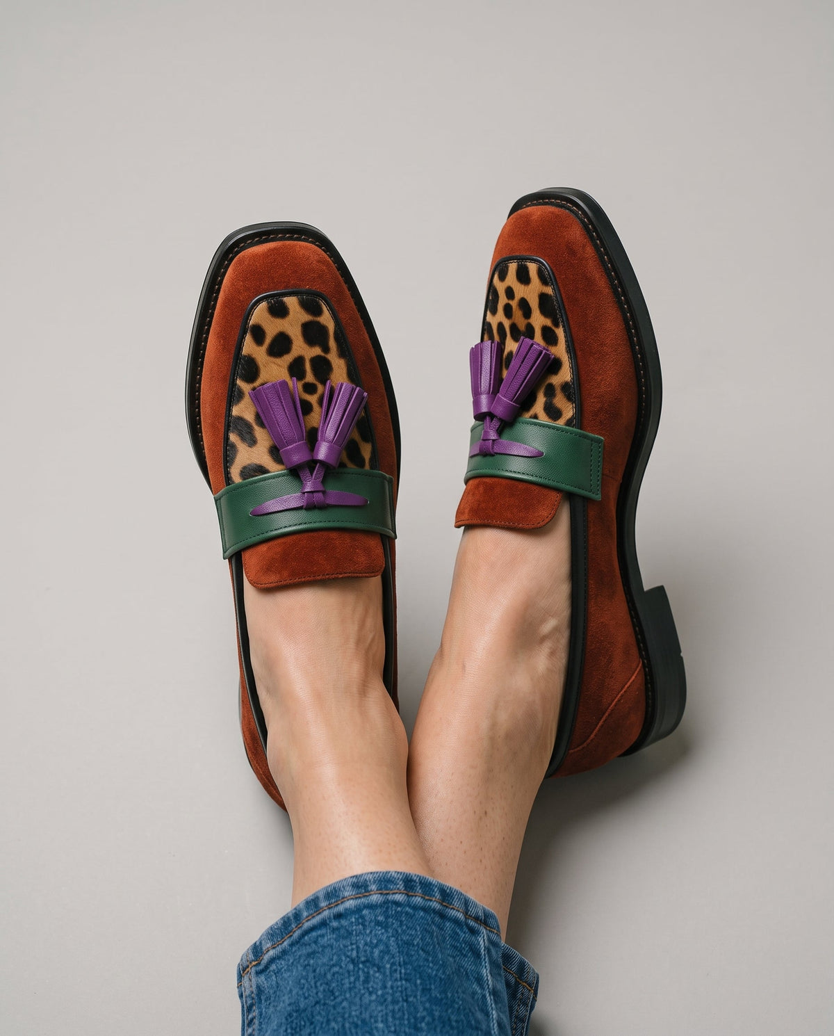 Mocasín Ottavia — Ante Colorblock con Borlas